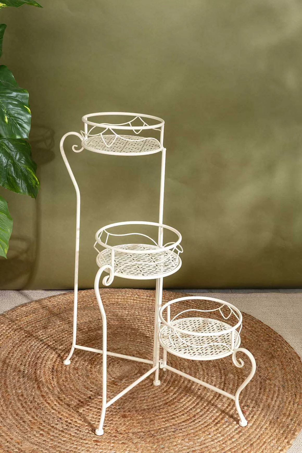 Carraig Donn HOME 3 Tier Plant Stand Outlet