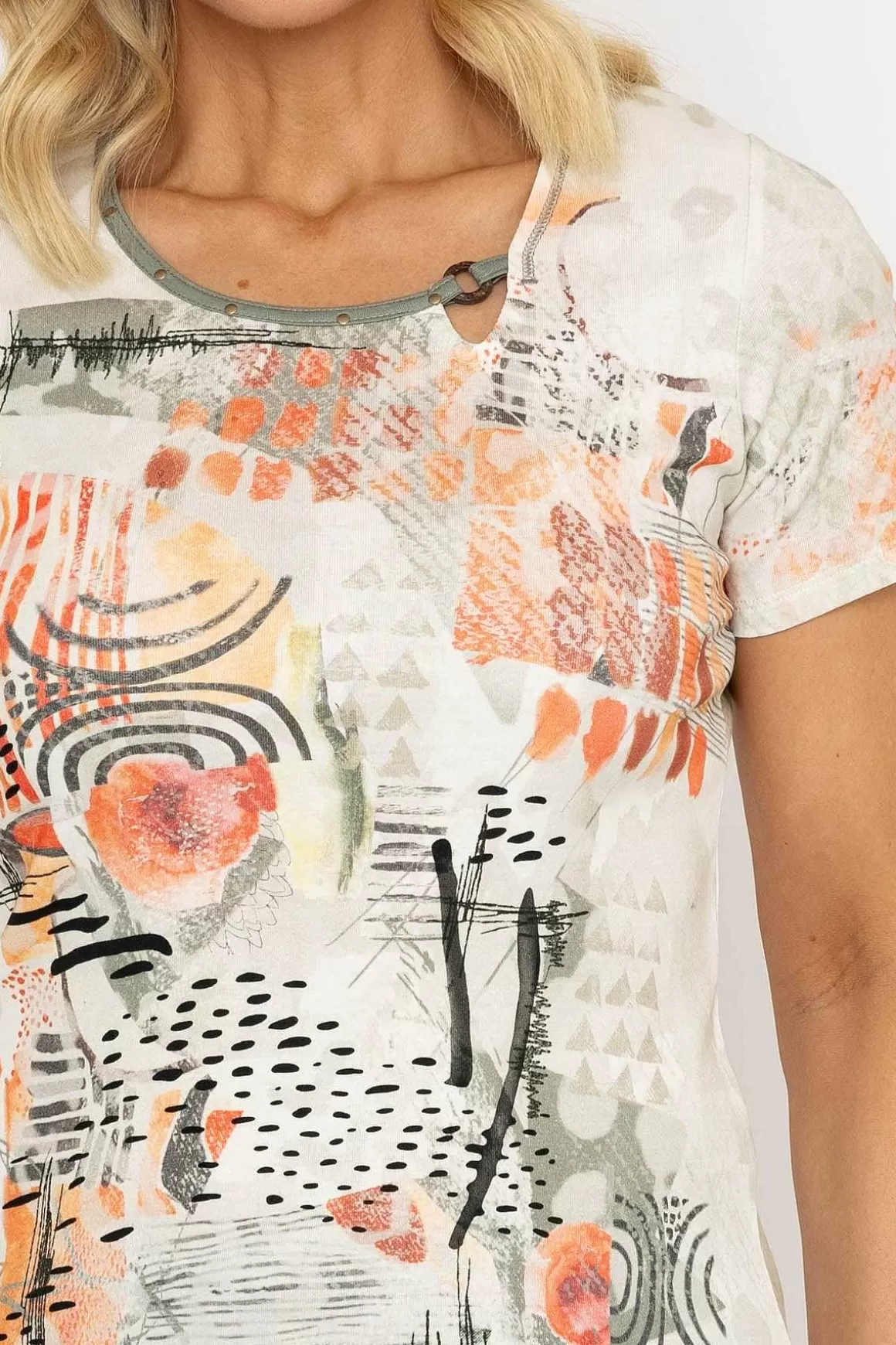 Kalisson Abstract Printed Round Neck T-Shirt In Peach Hot