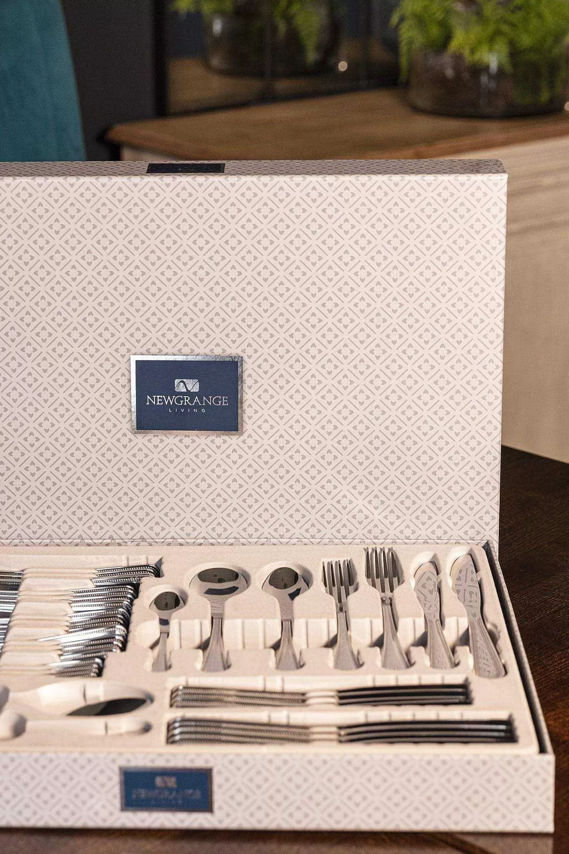 Newgrange Living Adare 44 Piece Cutlery Set Cheap