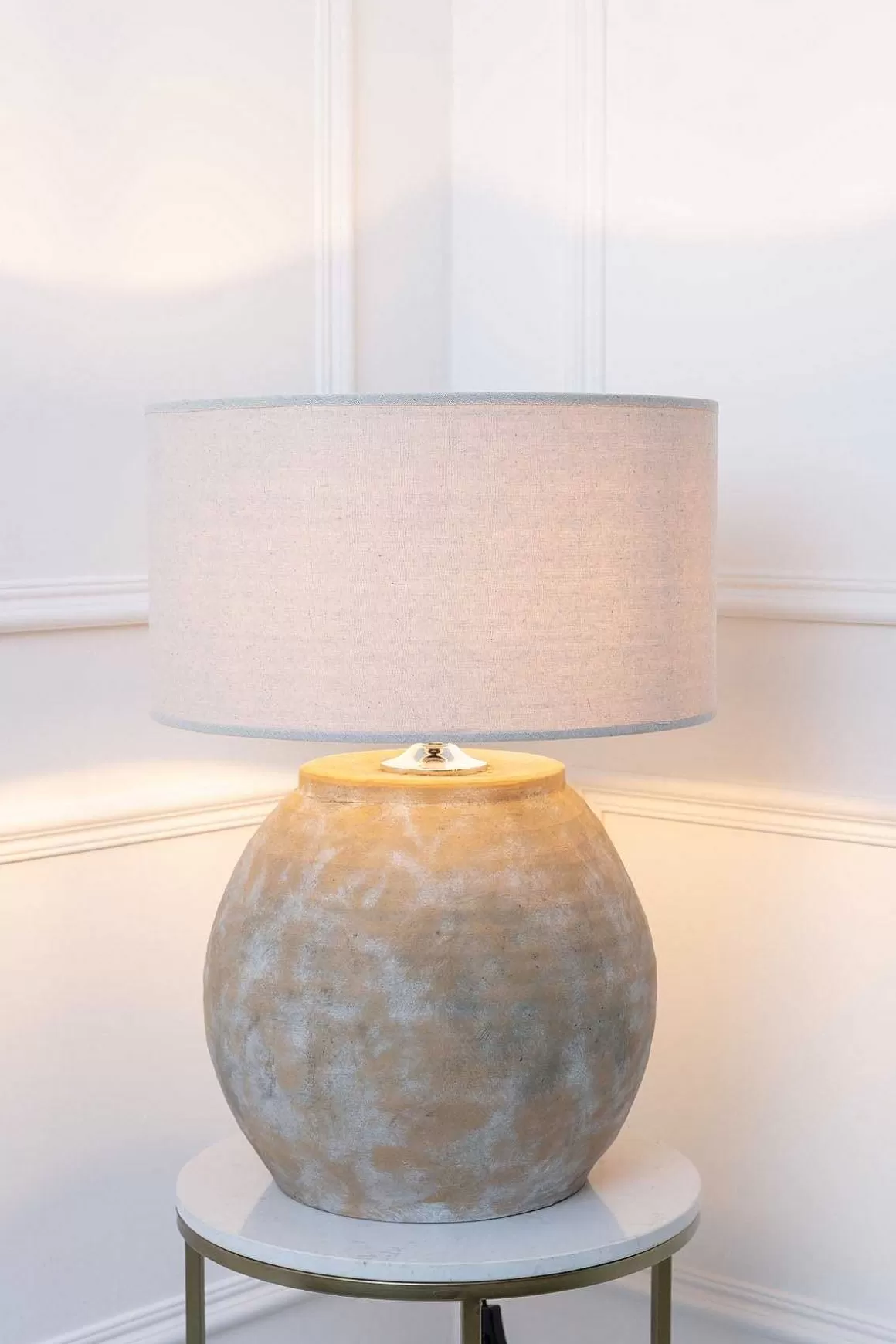 Carraig Donn HOME Alsi Ceramic Table Lamp New