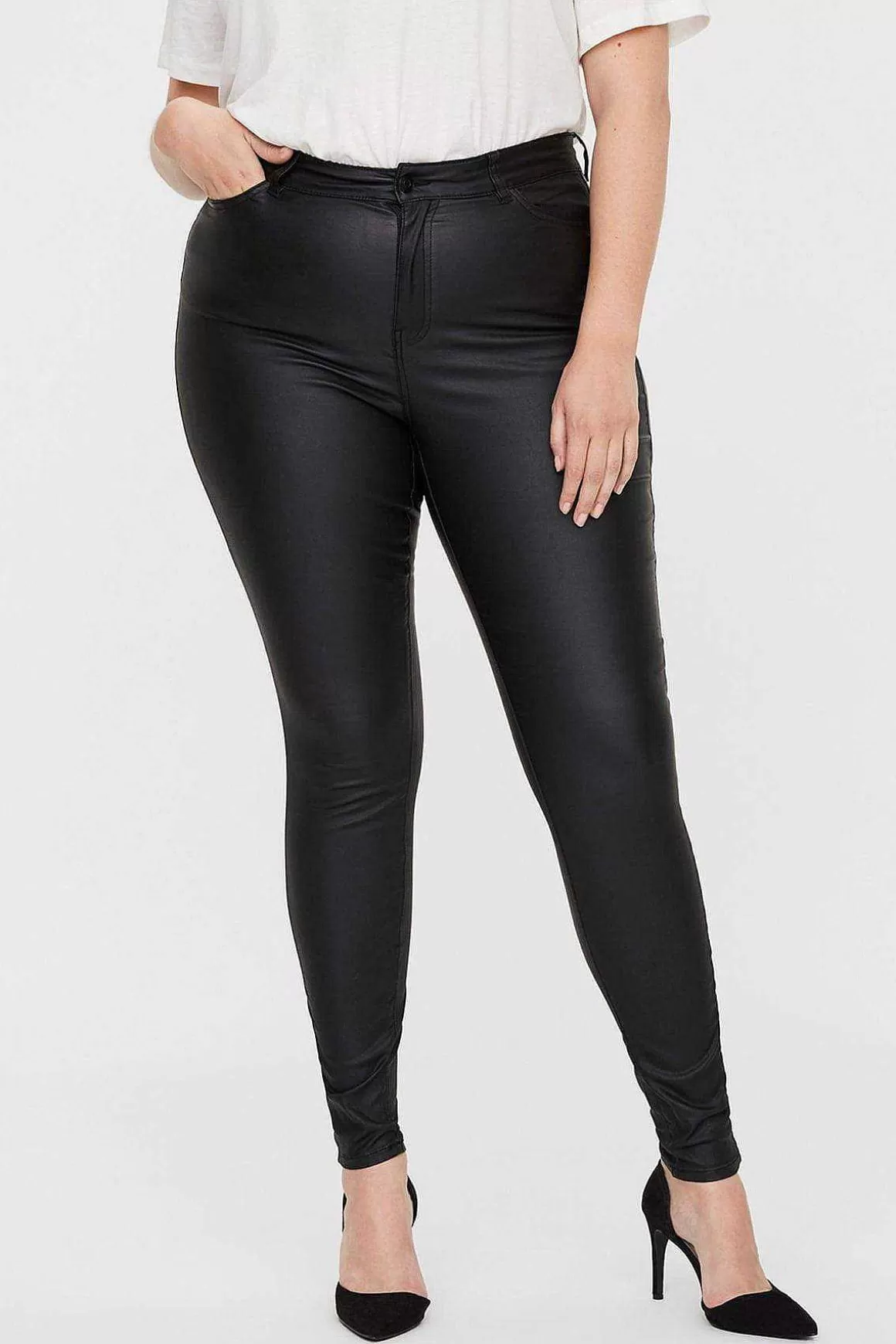 Vero Moda Curve Curve - Coated Pants In Black Store