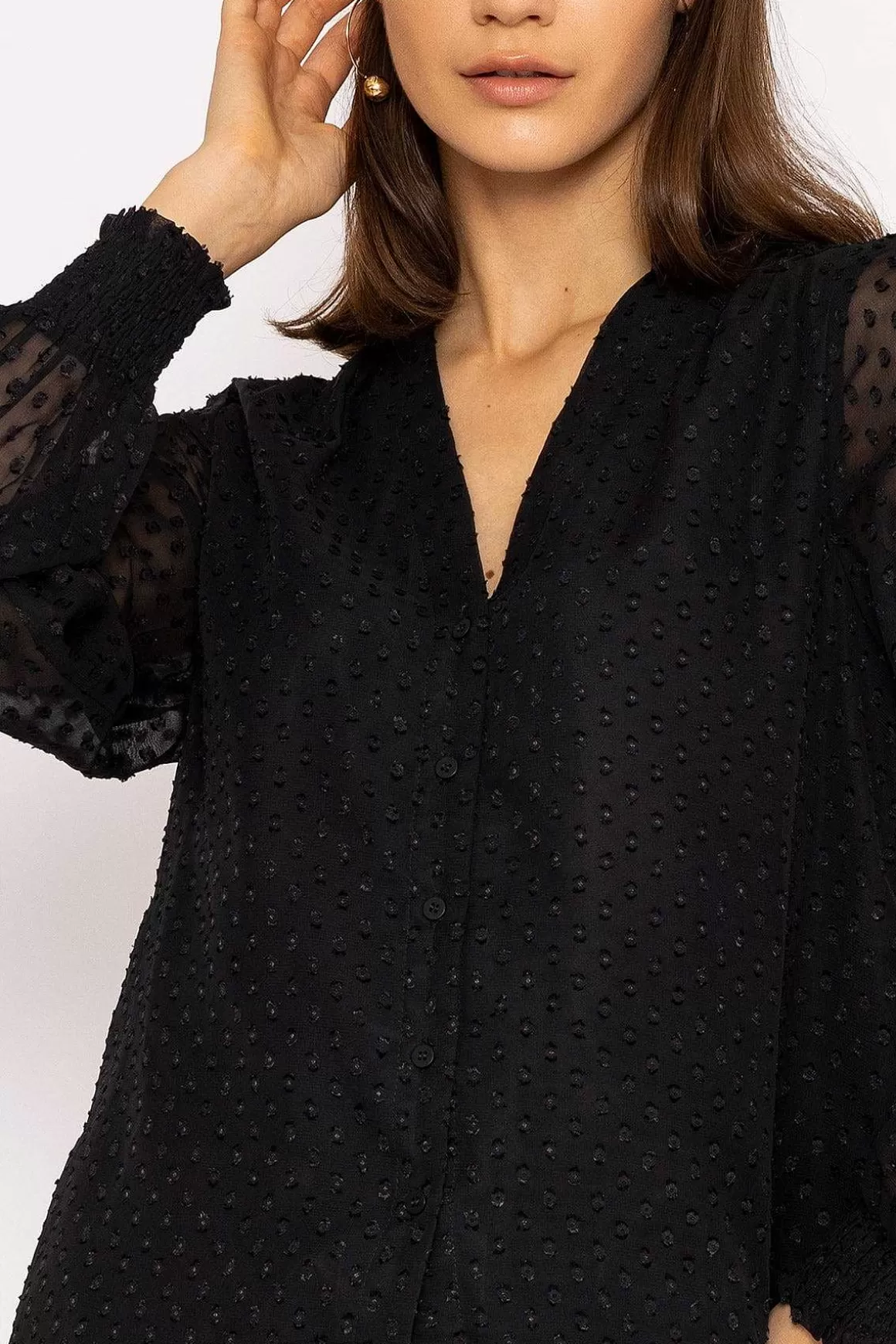 Rowen Avenue Dobby Texture Blouse In Black Best