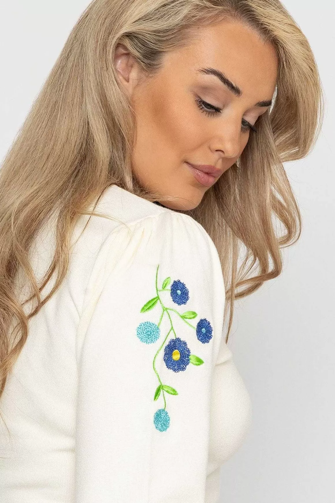 Kelly & Grace Weekend Embroidered Sleeve Knit In Ecru Store