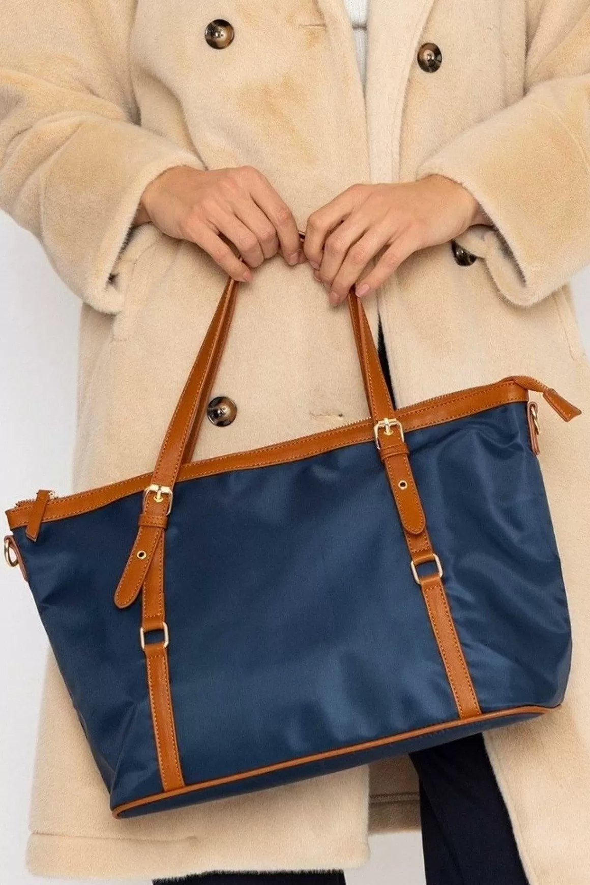 SOUL Accessories Everyday Tote In Navy Store