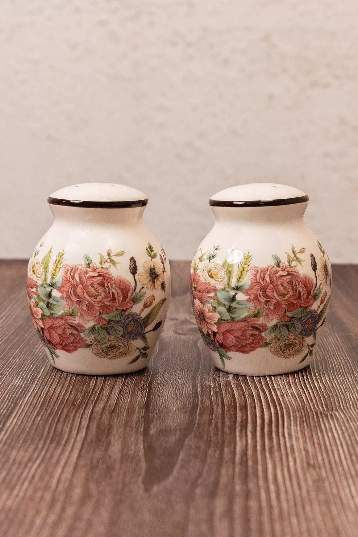Heritage Salt And Pepper Shakers Outlet