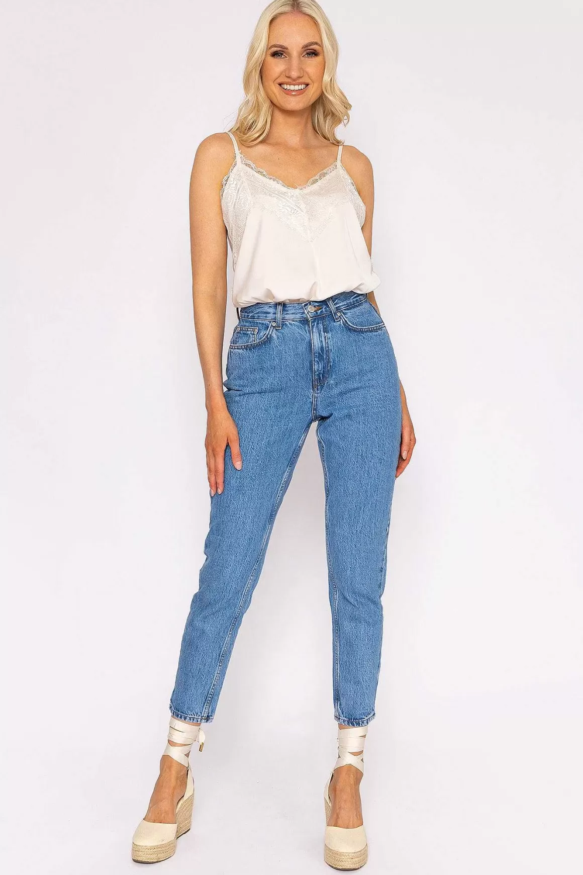 Vero Moda Joana Mom Ankle Jeans In Denim 32\\ Fashion