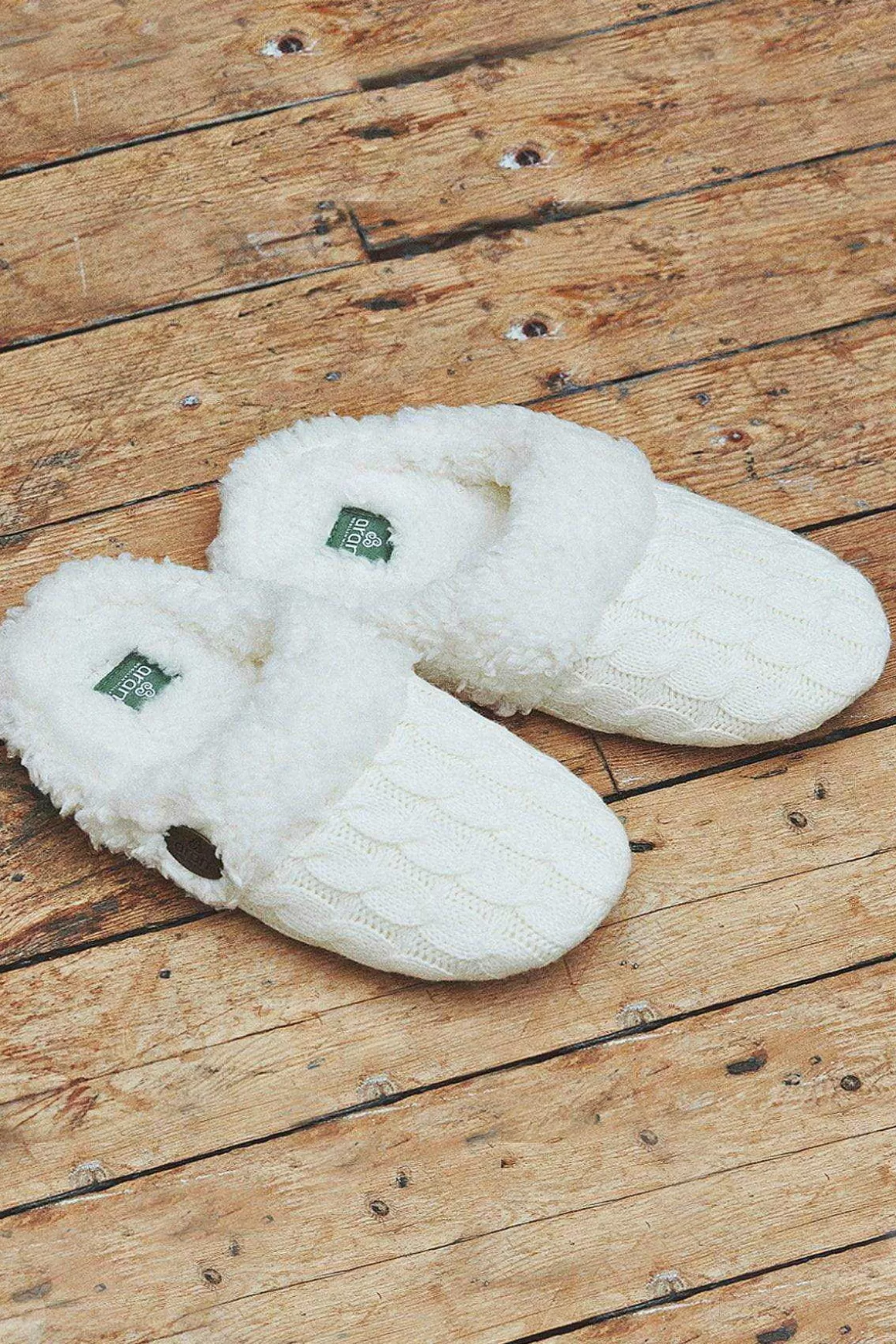 Aran Woollen Mills Kids Slippers Hot