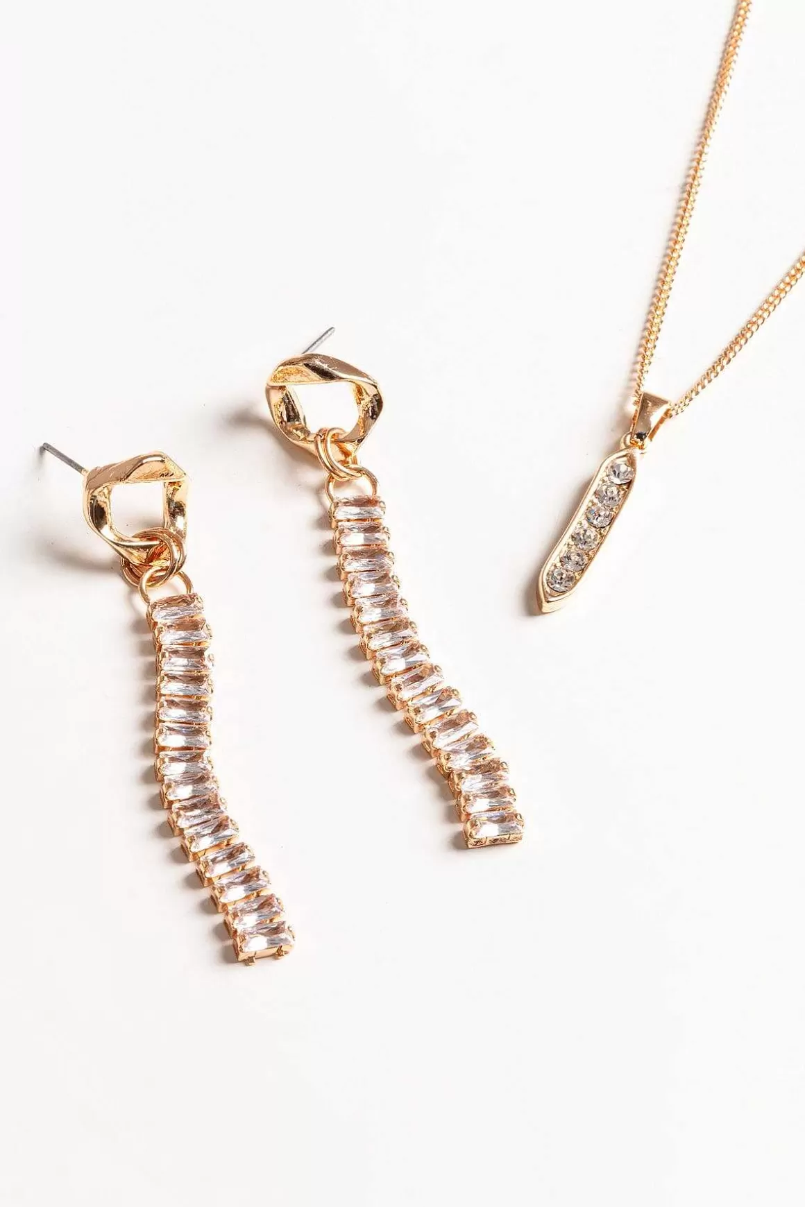 Joularie Long Earrings In Gold Online