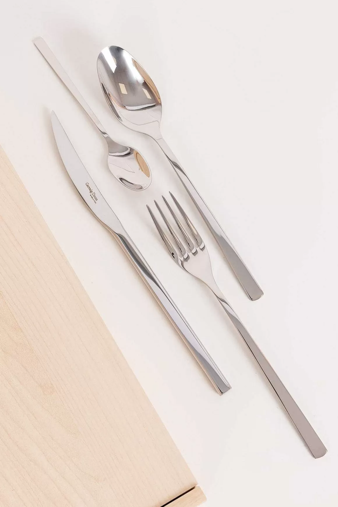 Carraig Donn Living Nomo 24 Piece Cutlery Canteen Store