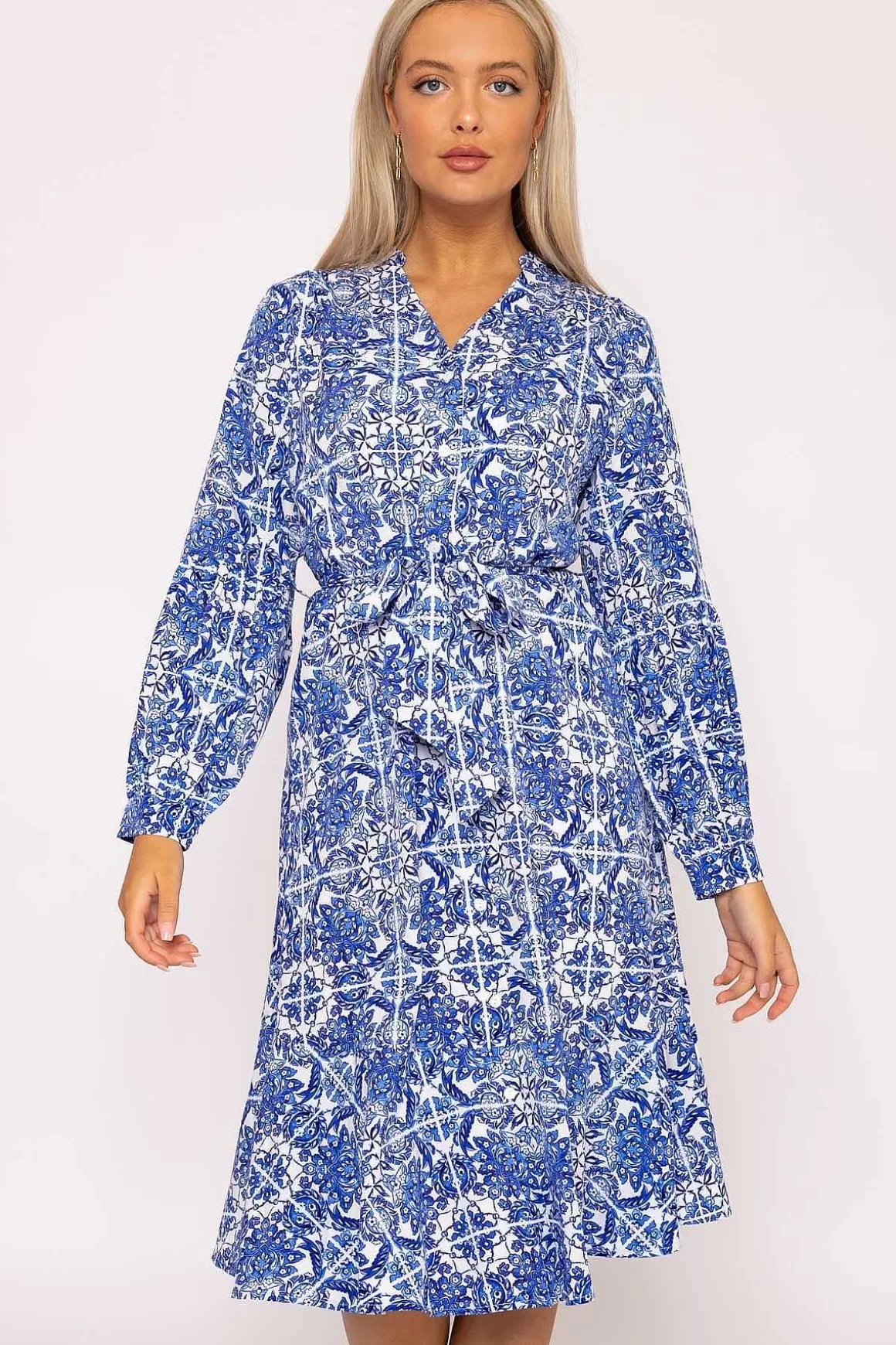 Rowen Avenue Norah Blue Printed Midi Dress Shop