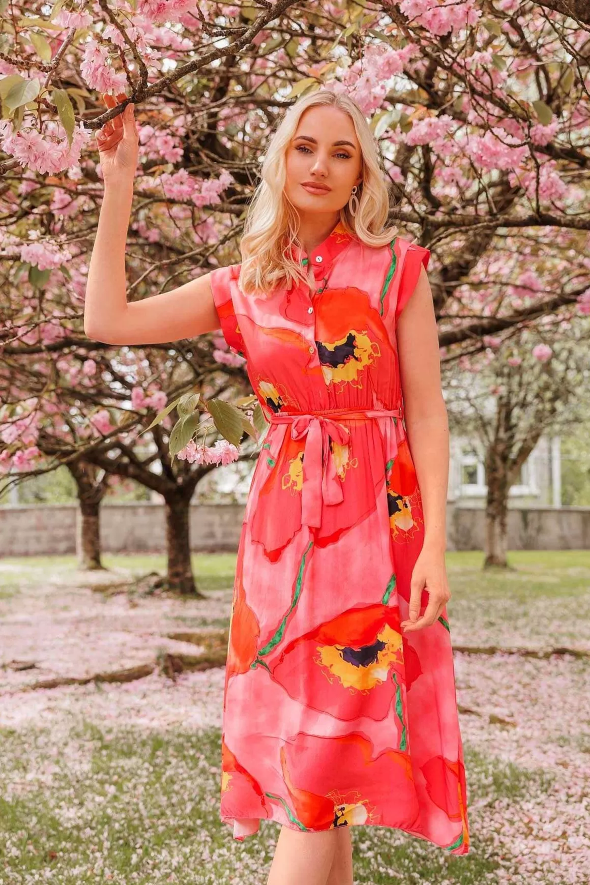 Rowen Avenue Poppy Floral Printed Midi Dress Best