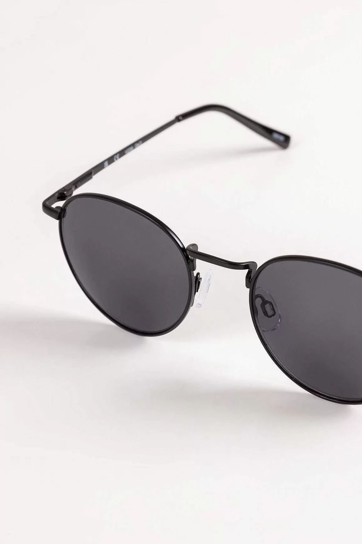 Vero Moda Accessories Round Frame Sunglasses In Black Store