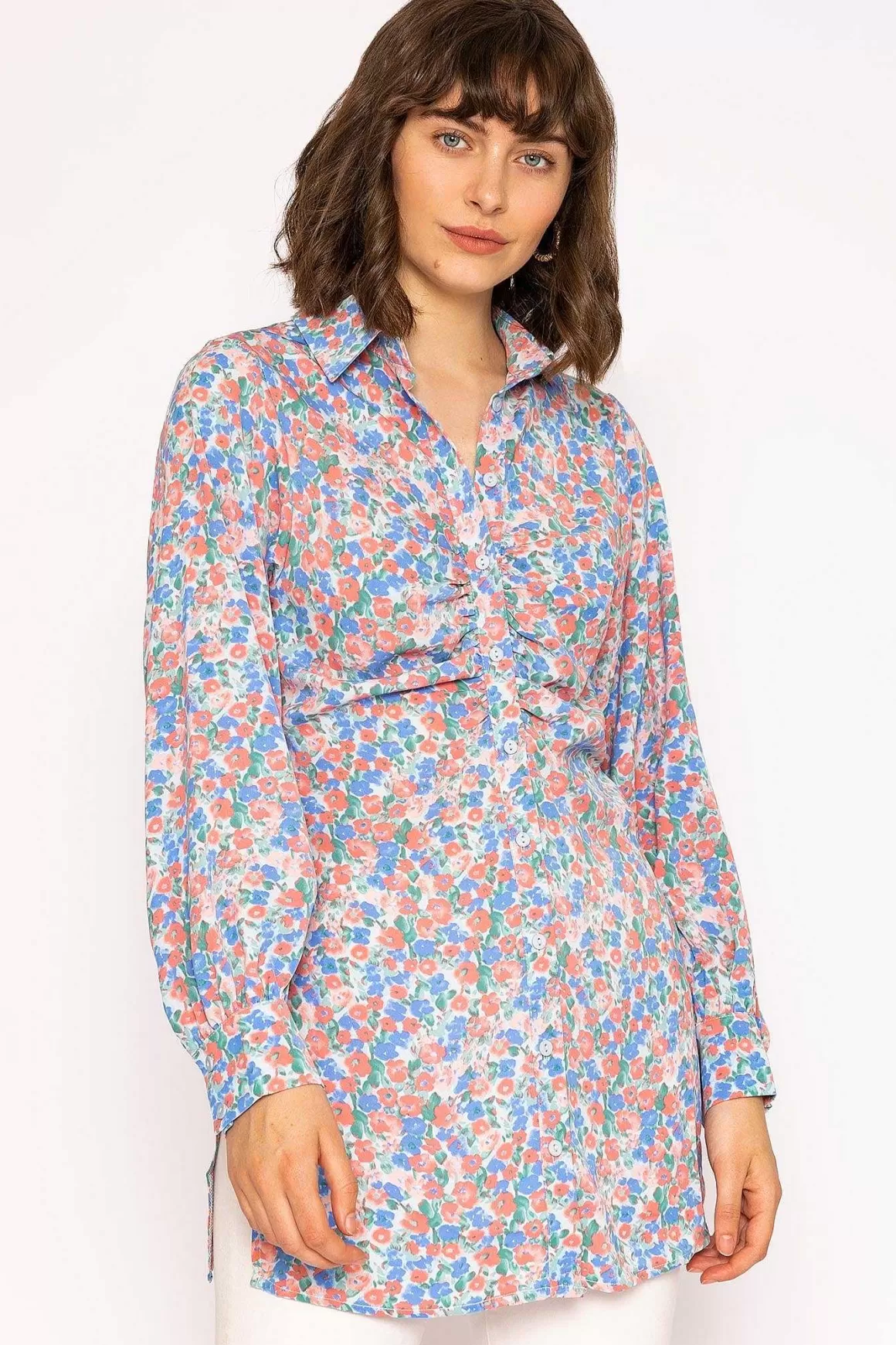 Rowen Avenue Ruched Longline Blouse In Blue Print Hot