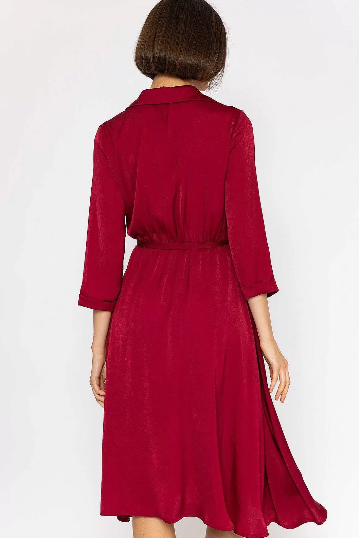 Rowen Avenue Satin V-Neck Dress In Burgundy Store