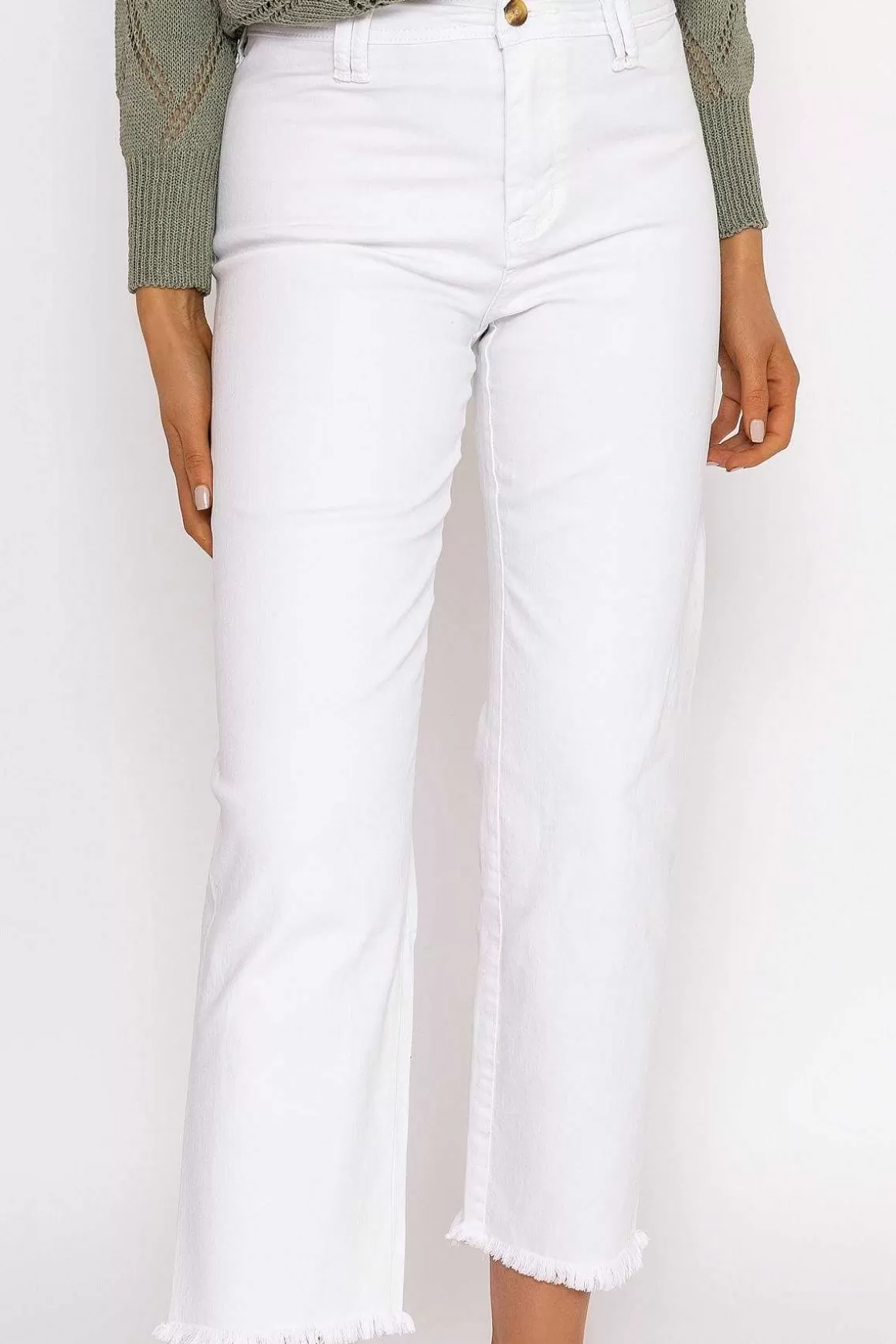 Kalisson Seamless Hem Jeans In Ecru Shop