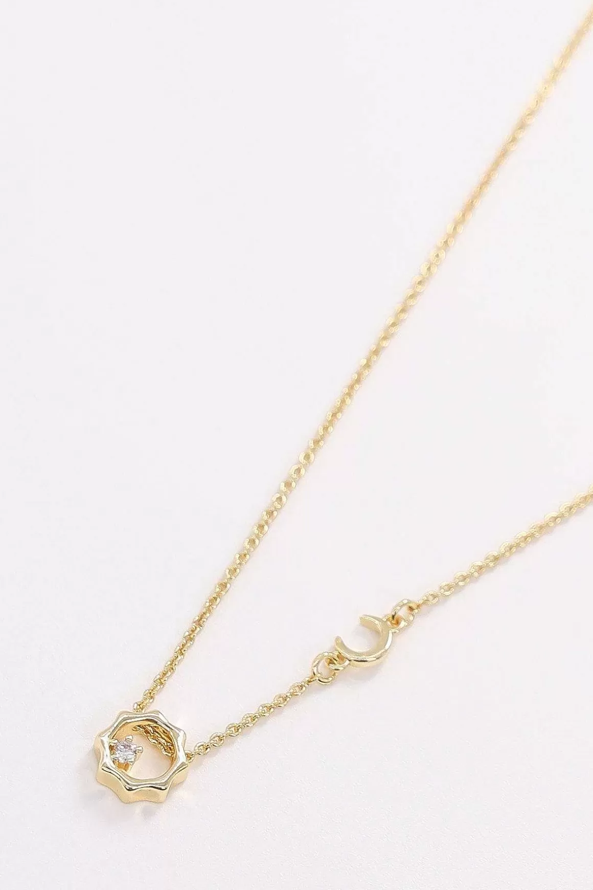 Cherish Sun Necklace In Gold Hot