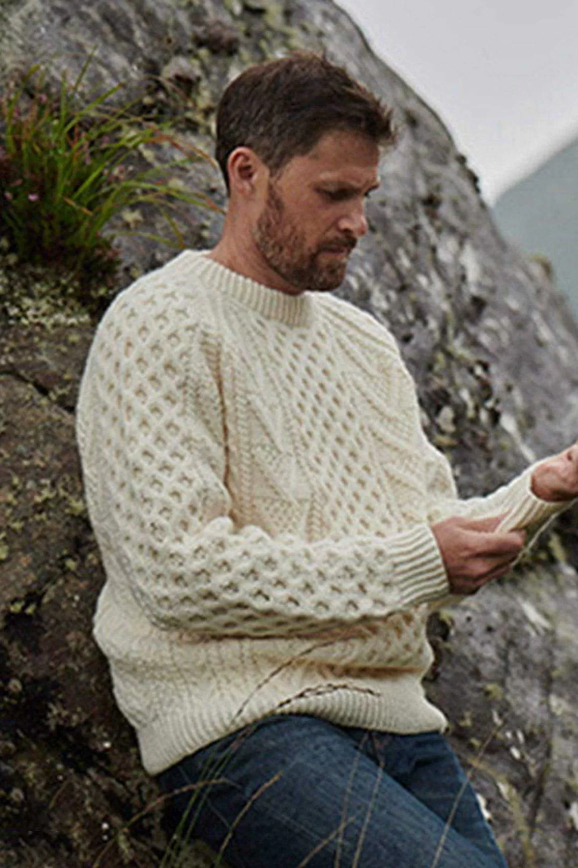 Aran Woollen Mills Unisex Handknit Merino Wool Sweater In Cream Hot