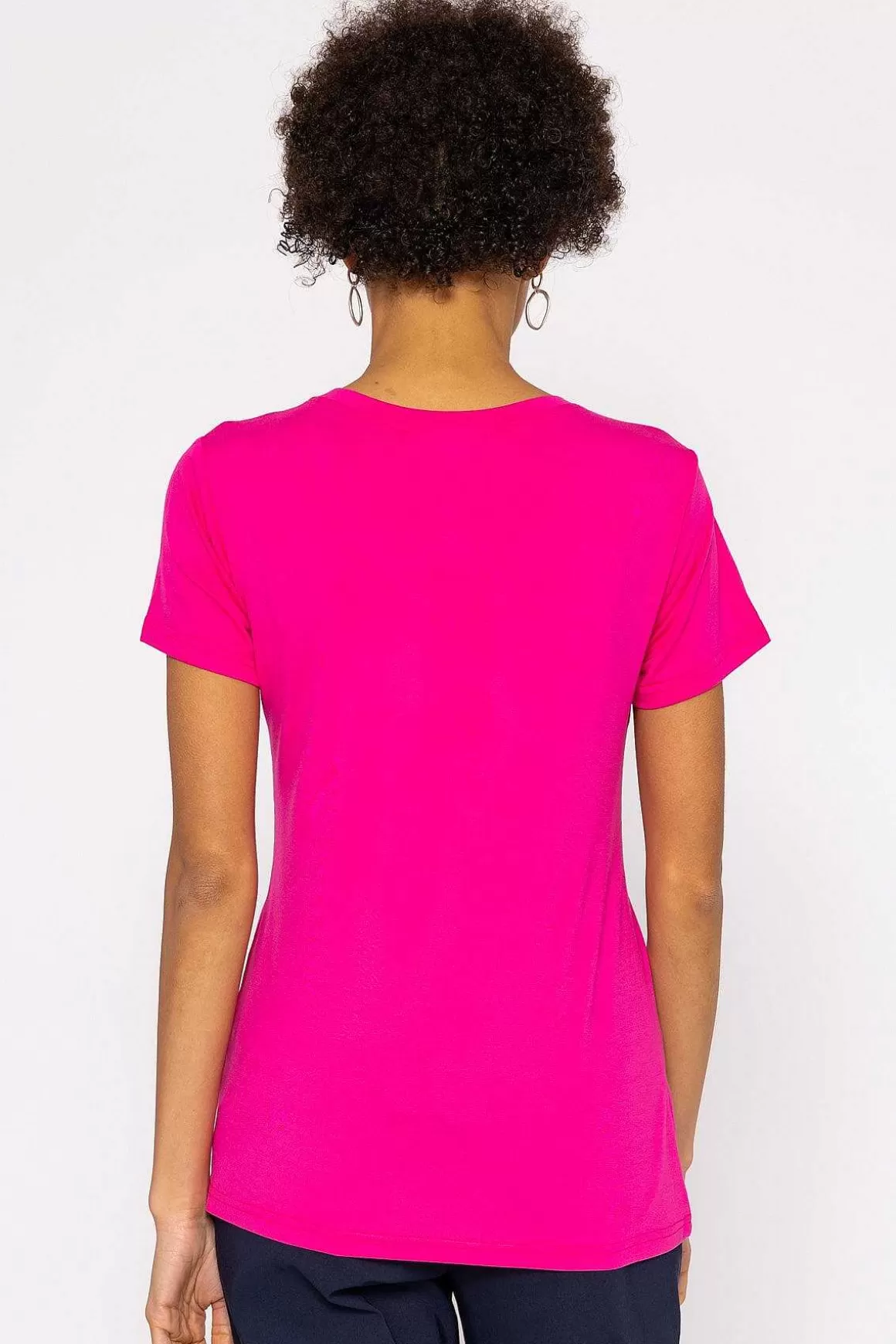 Kelly & Grace Weekend V Neck Tee In Pink Store