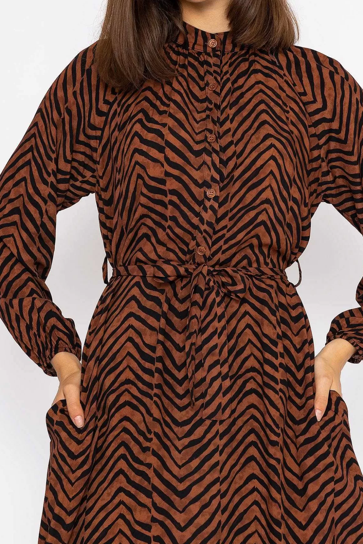 Rowen Avenue Viscose Dress In Brown Animal Print Cheap