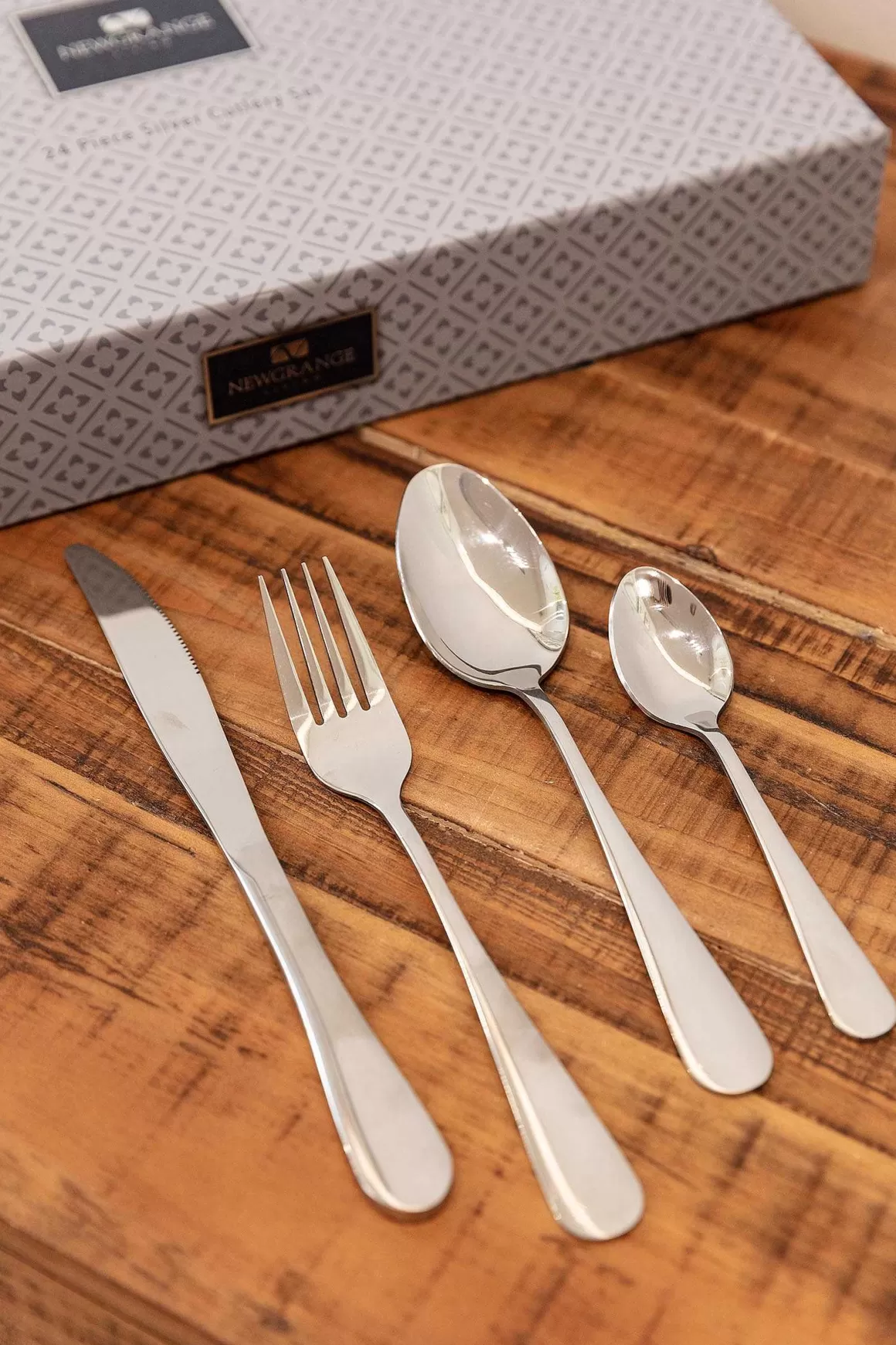 Newgrange Living Zeus 24 Piece Cutlery Set Outlet